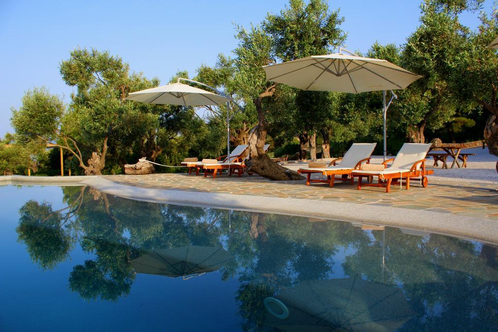 The Infinity 180 Luxury Suites Milia المظهر الخارجي الصورة