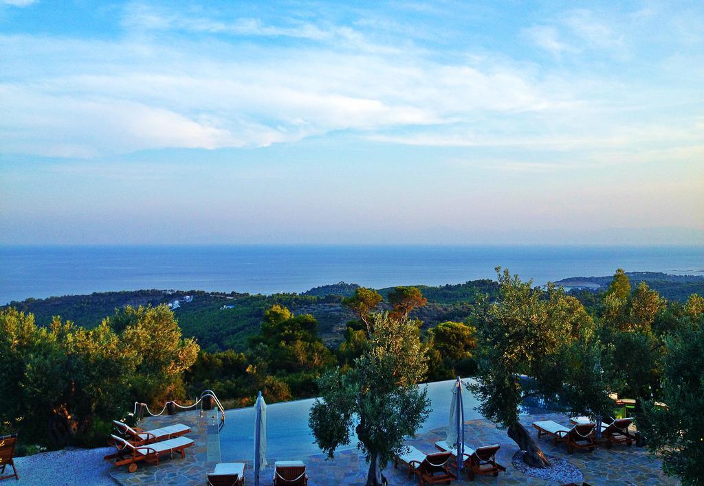 The Infinity 180 Luxury Suites Milia المظهر الخارجي الصورة