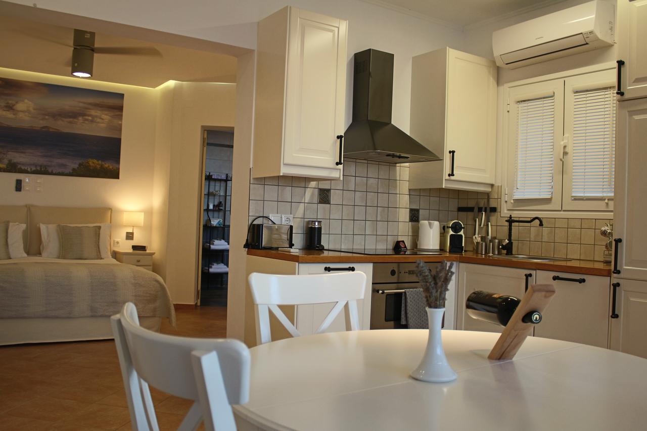 The Infinity 180 Luxury Suites Milia المظهر الخارجي الصورة
