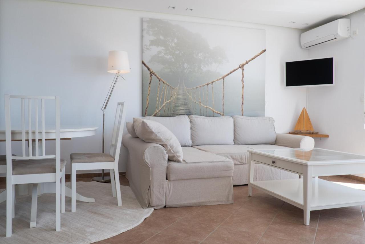 The Infinity 180 Luxury Suites Milia المظهر الخارجي الصورة